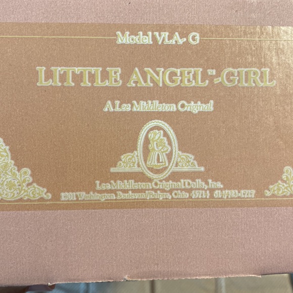 Lee Middleton Angel Doll - Picture 3 of 3